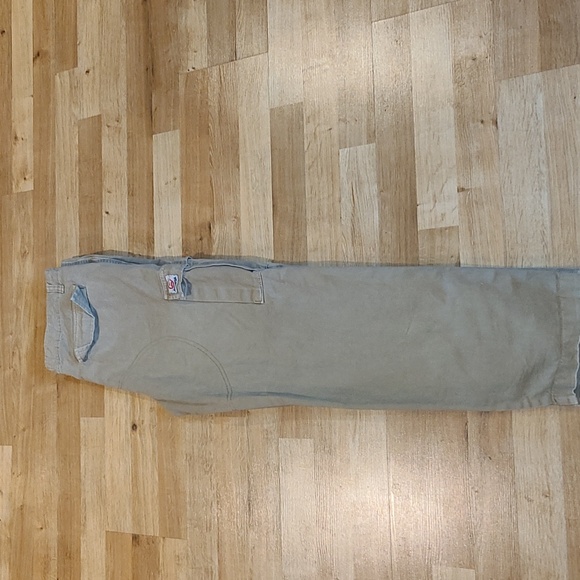 A beige cargo from Amnesia in sizes L for women and M for men - Picture 4 of 5